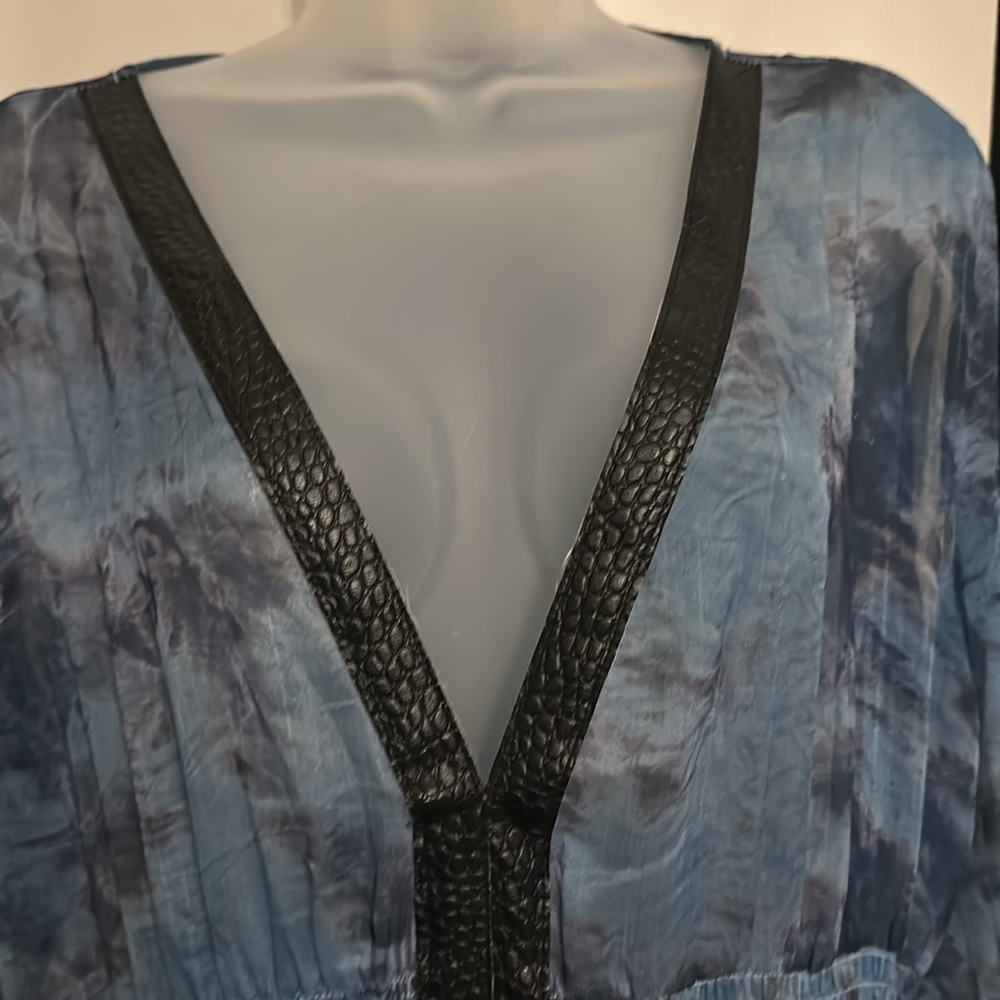 TO.V gorgeous summer dress or coverup